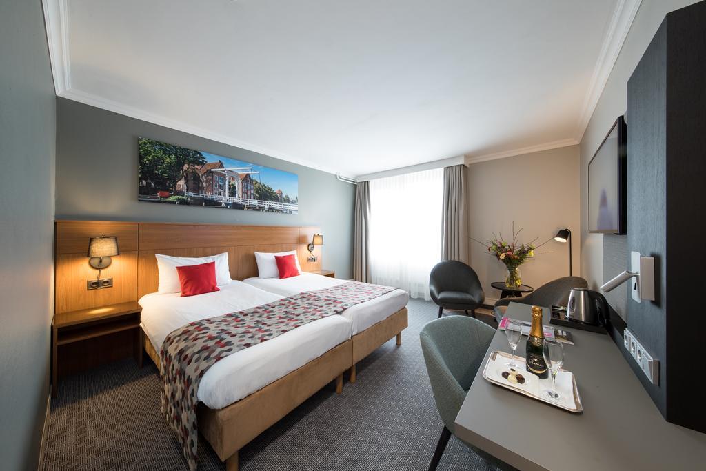 Bilderberg Grand Hotel Wientjes Zwolle  Bagian luar foto